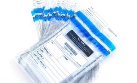 The Critical Role of Tamper-Evident Bags in Safeguarding Healthcare Security